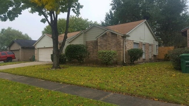 Photo - 6311 Clayridge Drive Unit House