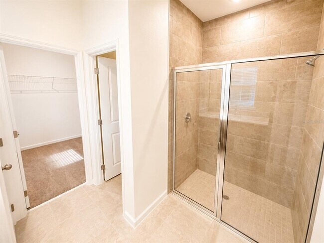 Foto del edificio - 3309 Canna Lily Pl
