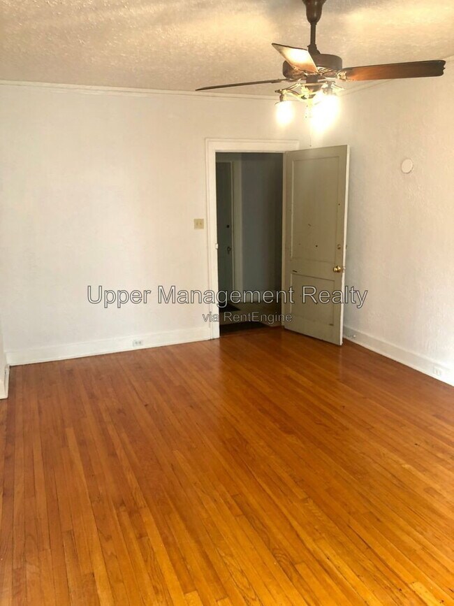 Foto del edificio - 1301 Napoleon Ave