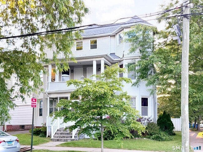 Foto del edificio - 308 Alden Ave
