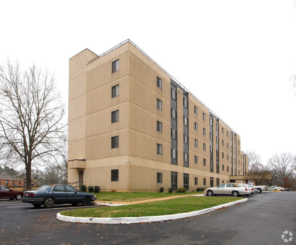 Foto principal - 401 W 8th St