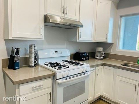 Building Photo - 4 br, 3 bath Townhome - 244 S Avenue 18