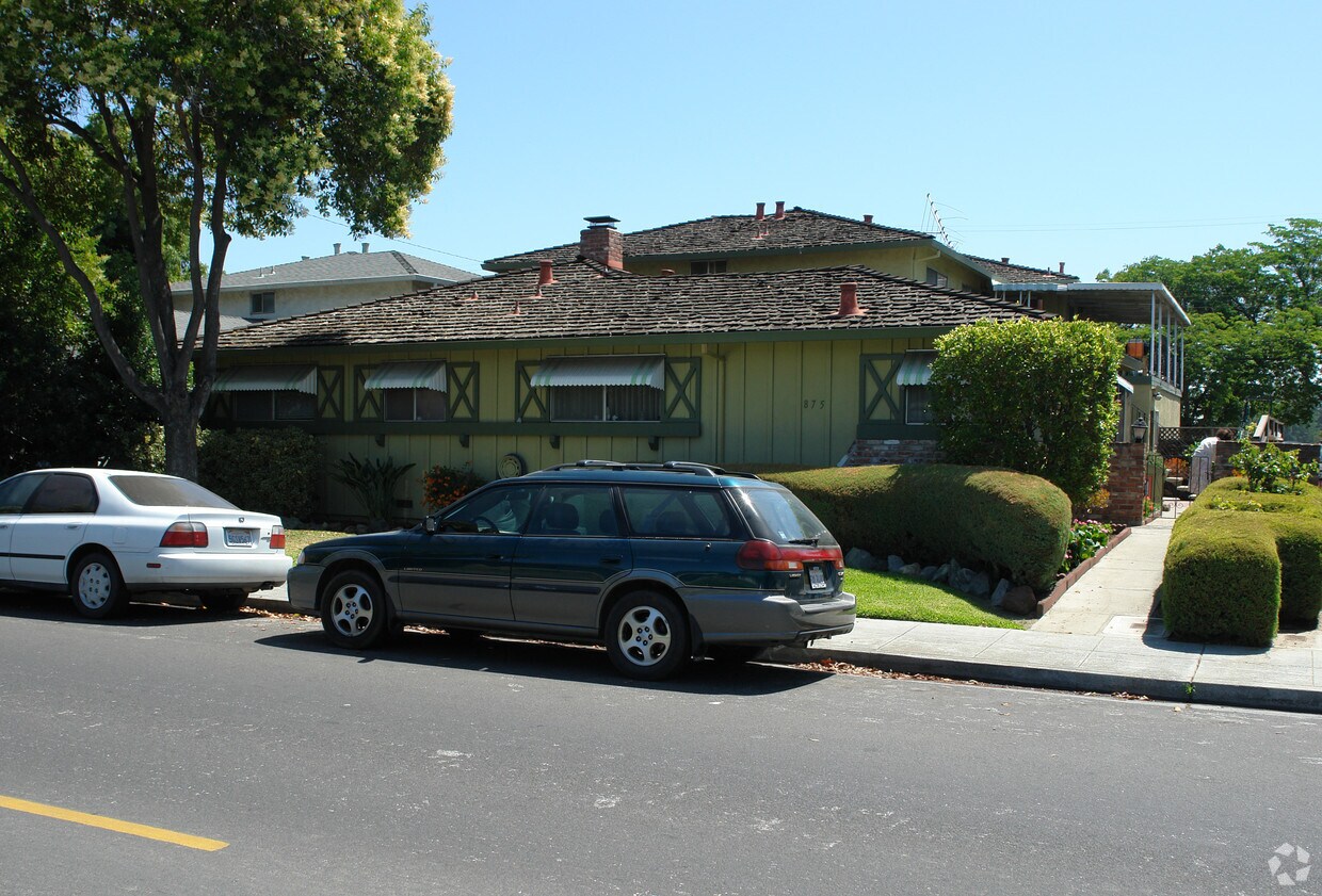 Primary Photo - 875 Bing Dr