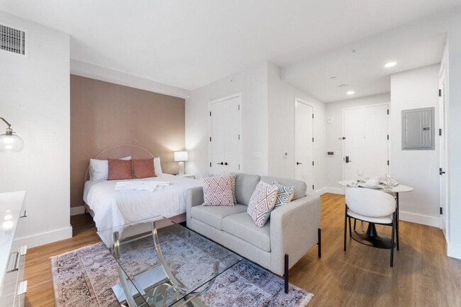 Foto del edificio - 2266 Cropsey Ave