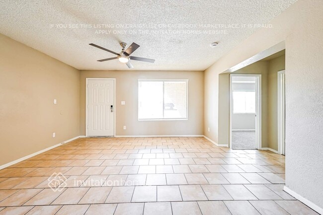 Building Photo - 11628 N 49th Dr
