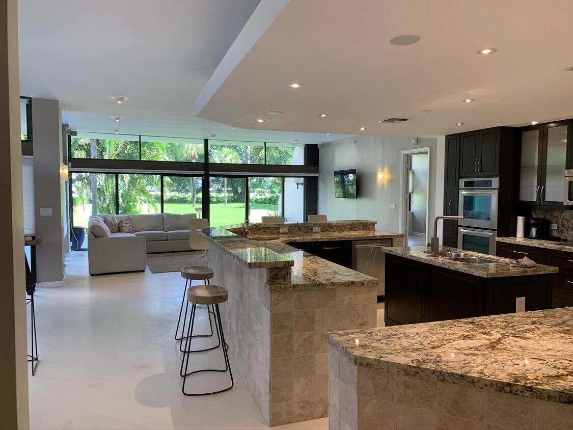 Foto principal - 2480 Presidential Way