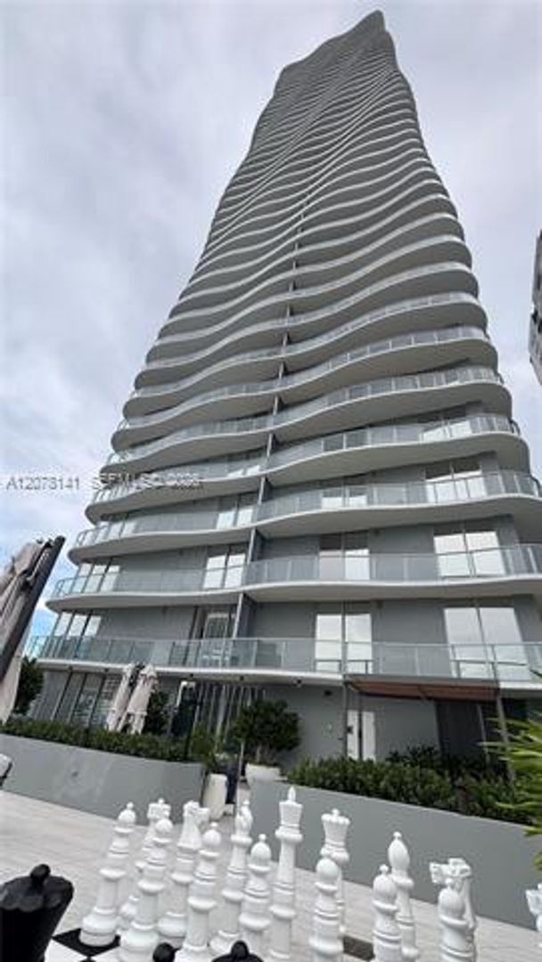 Building Photo - 1400 Biscayne Blvd
