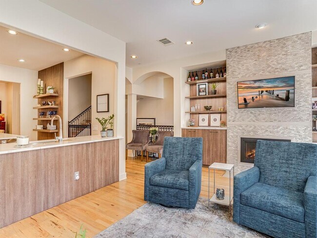Foto del edificio - 1529 Barton Springs Rd