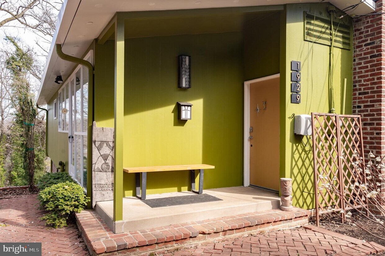 1929 Marthas Rd, Alexandria, VA 22307 House for Rent in Alexandria