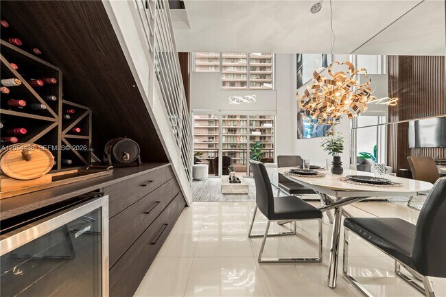 Foto del edificio - 60 SW 13th St