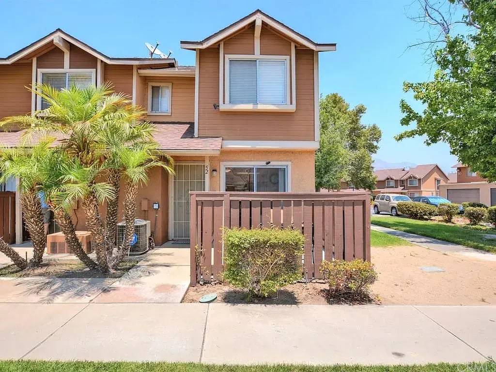 Primary Photo - 1460 Kendall Dr