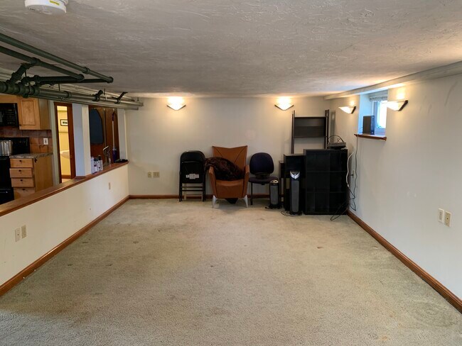 Foto del edificio - 145 Nichols Ave