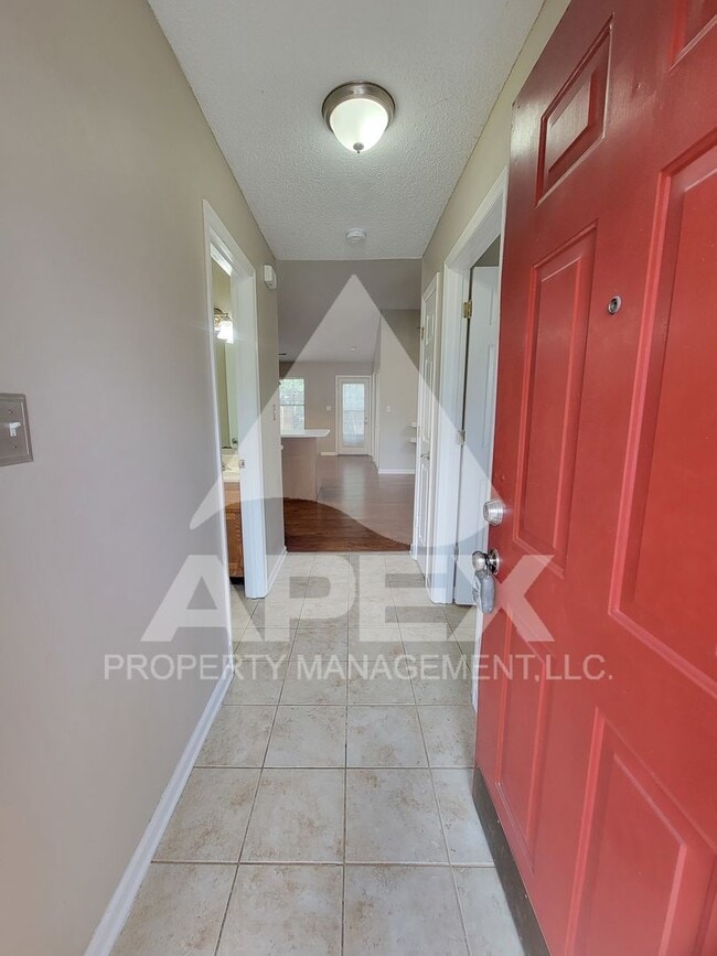 Photo - Spacious 2 Bd - 2 Ba Single Family Home in West Knoxville!