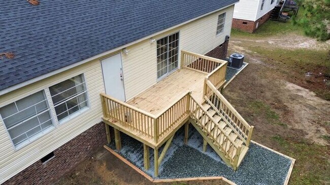 Building Photo - 656 Winding Ridge, Sanford, NC