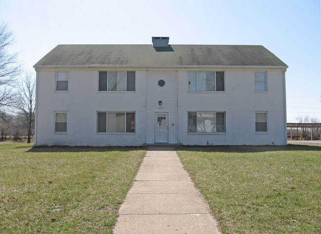 Building Photo - 6153 Dickson Rd