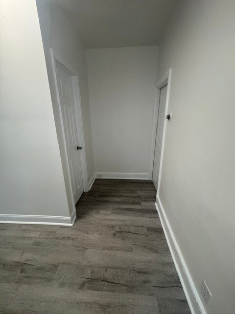 Foto del edificio - 305 N Franklin St