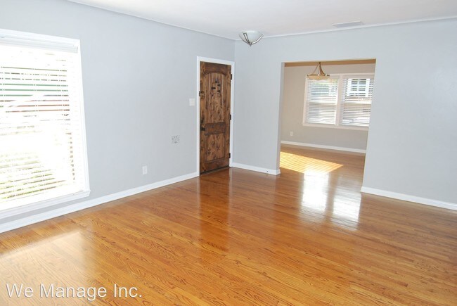 Building Photo - 4445 E Colorado St