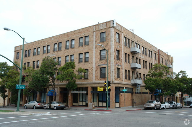 Building Photo - Lakemont Apartments
