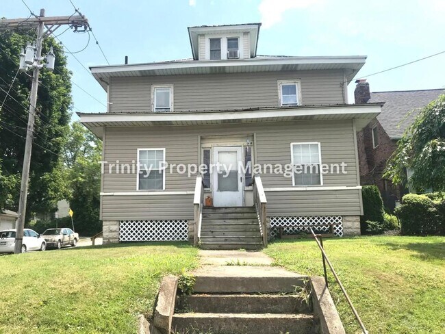 Foto del edificio - 101 Lang Ave Apt A Clarksburg, WV 26301