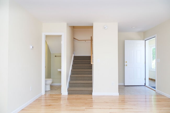 Building Photo - 37 Decatur St