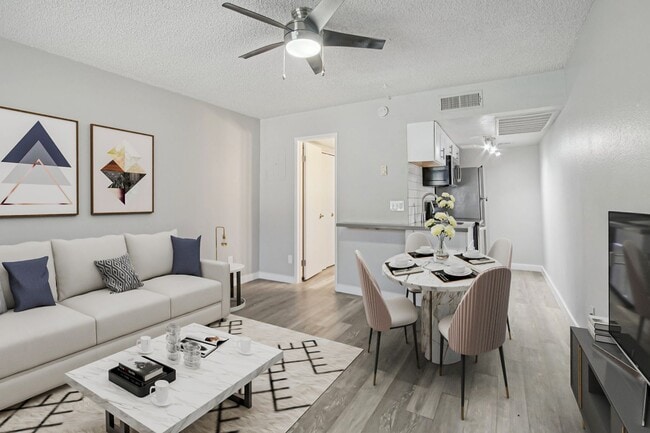 Foto del interior - Aster on University