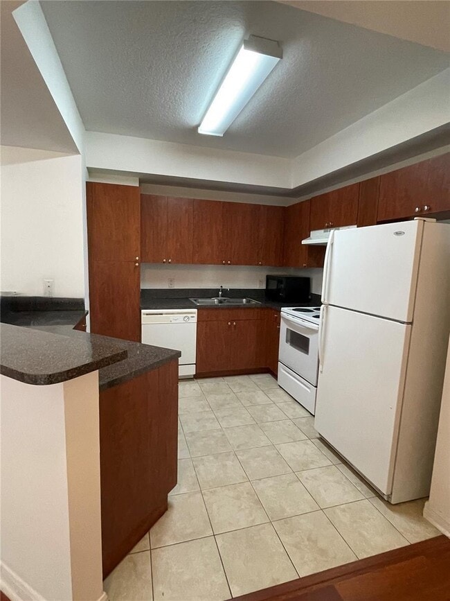 Foto del edificio - 115 SW 11th St
