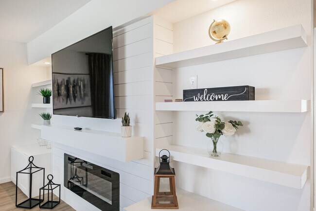 Foto del edificio - 5021 Libbey Dr