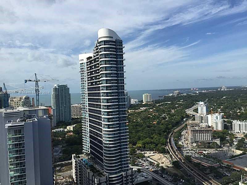 Foto principal - 1100 S Miami Ave