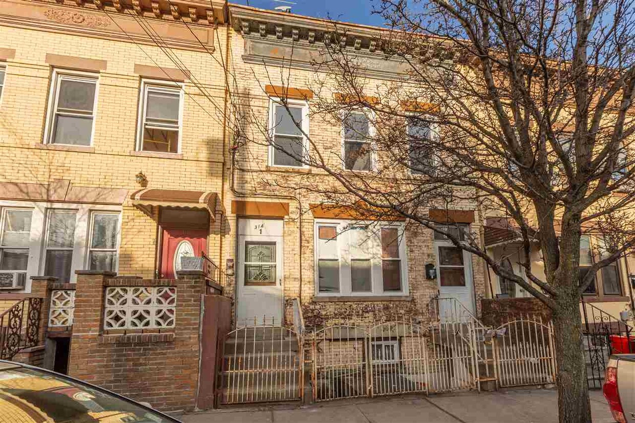 Foto principal - 314 14th St