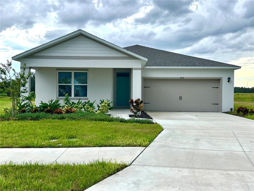 Foto principal - 829 Ambleside Dr