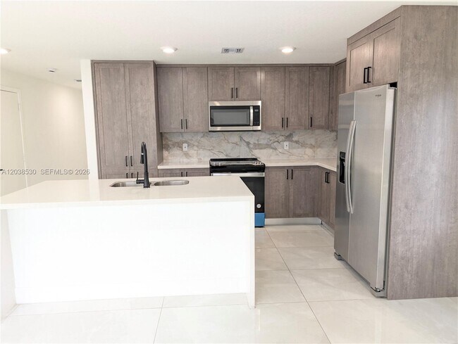 Foto del edificio - 1373 NW 1st St