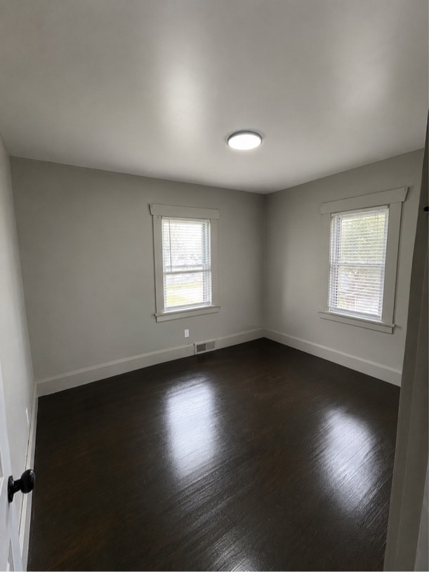 Building Photo - 169 E Avondale Ave