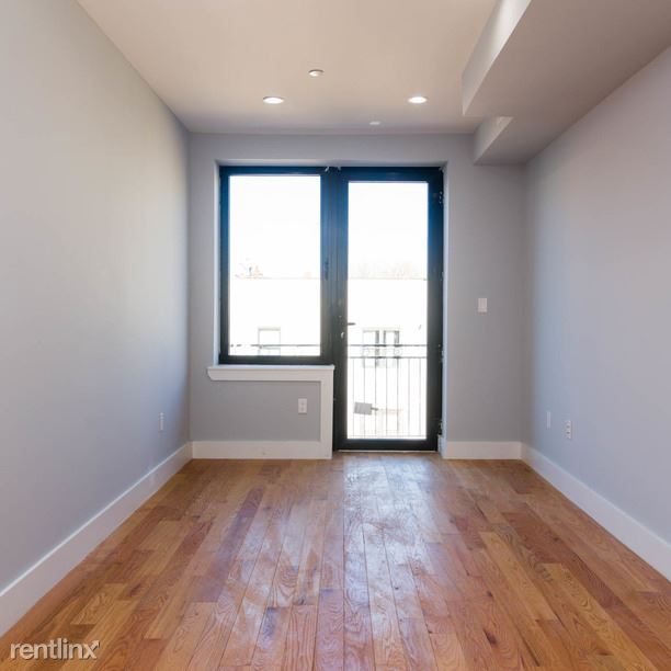 Building Photo - 969 Lafayette Ave