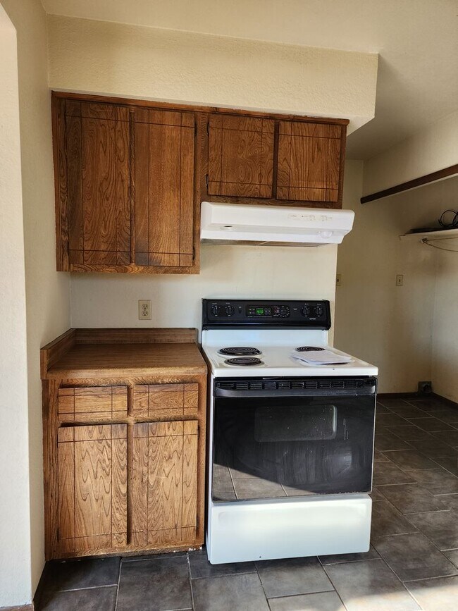 Foto del edificio - 2 Bedroom Townhouse Located on 21st Street