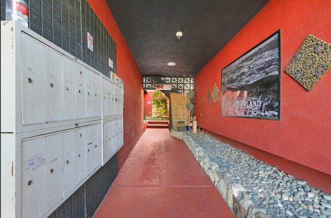 Foto del edificio - 1719 N Wilton Pl
