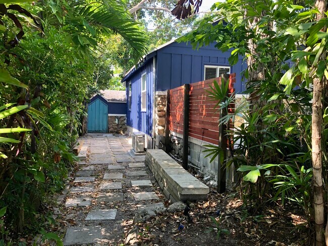 Foto del edificio - 824 35th St