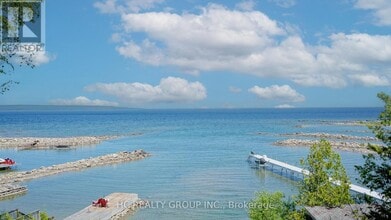 Building Photo - 456 Silver Birch Dr