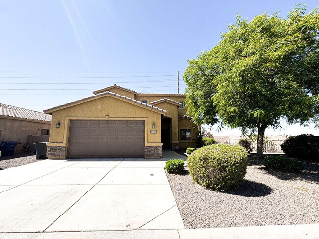 Foto del edificio - Spacious 4-Bed, 3-Bath Gem with 1804 Sq. F...