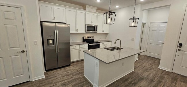 Building Photo - 4012 Via Sienna Cir