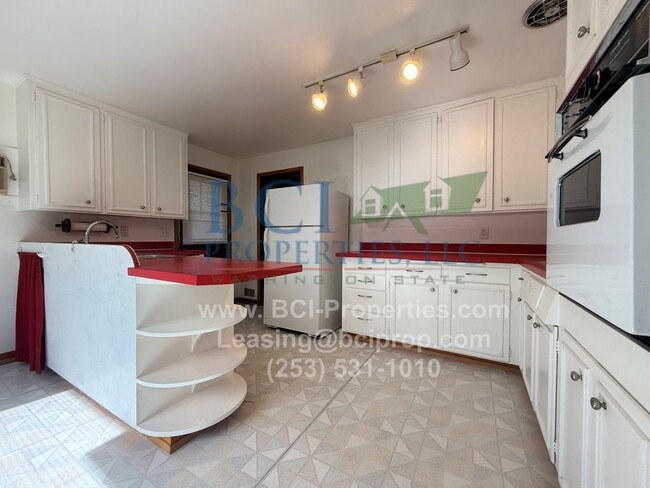 Building Photo - Beautiful Charming 2 bedroom house in Nort...