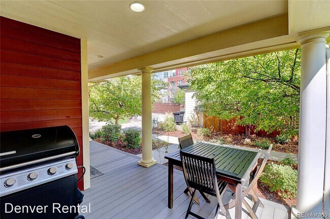 Building Photo - 3 br, 3 bath House - 8140 E 29th Pl