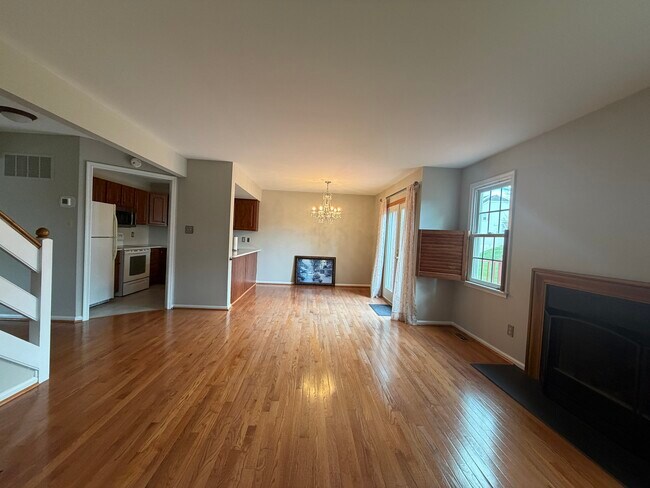 Foto del edificio - 727 Jacques Cir