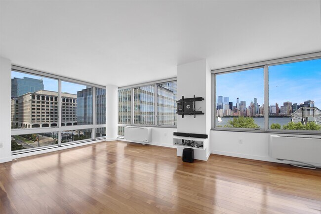 Foto del edificio - 25 Hudson St