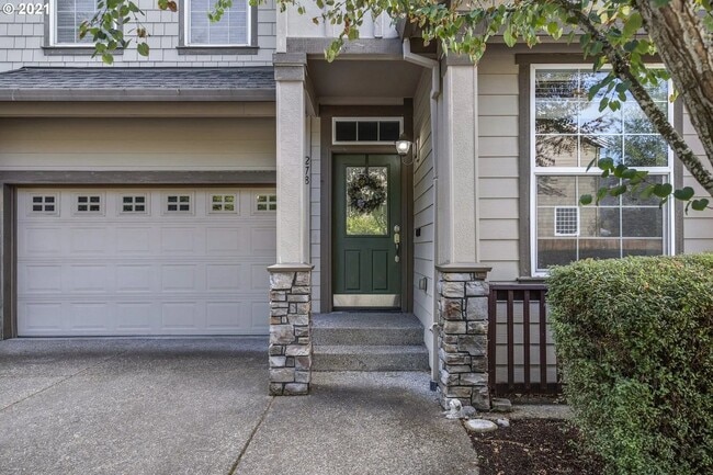 Building Photo - Beautiful 3-Bedroom + Office/Den Home in P...