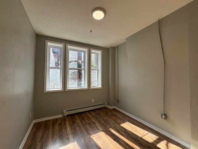 Foto del edificio - 1513 Summit Ave