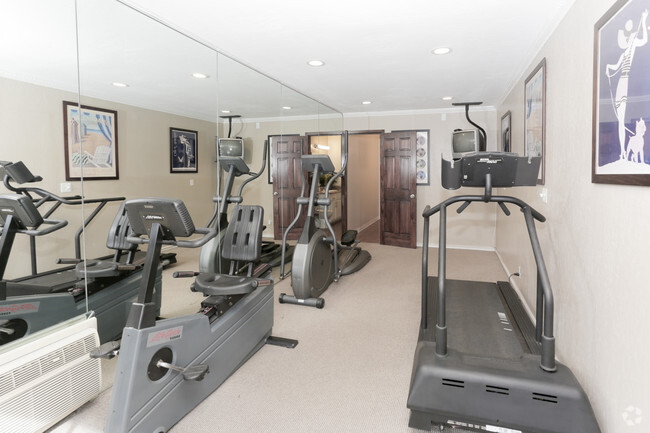 Fitness Center - Arrowhead Apartments