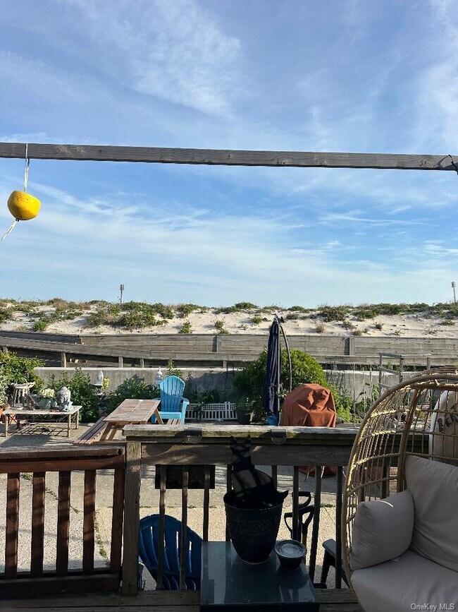 Foto del edificio - 1115 Oceanfront
