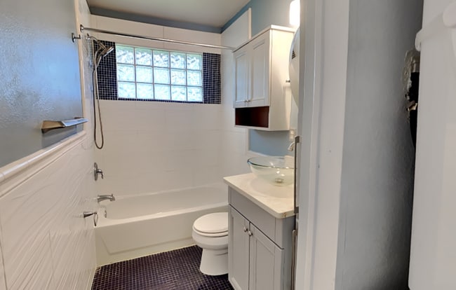 Photo - 2021 Gerda Terrace House