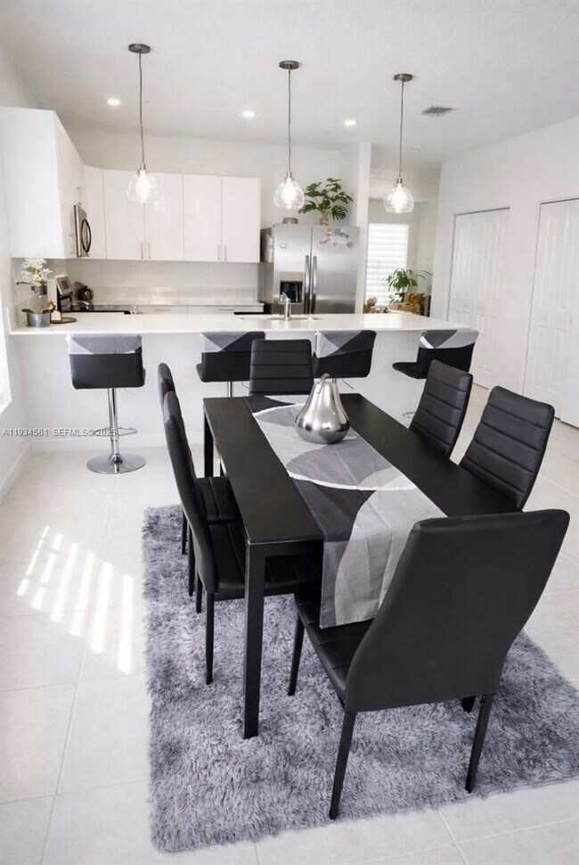 Foto del edificio - 12841 SW 243rd St