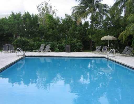 Foto del edificio - 6135 NW 186th St